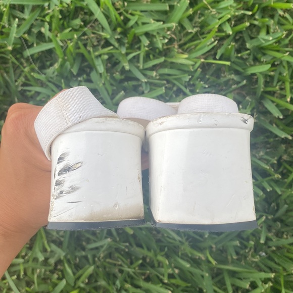 80s/90s Caged Low Block Heel Sandals - Picture 6 of 7